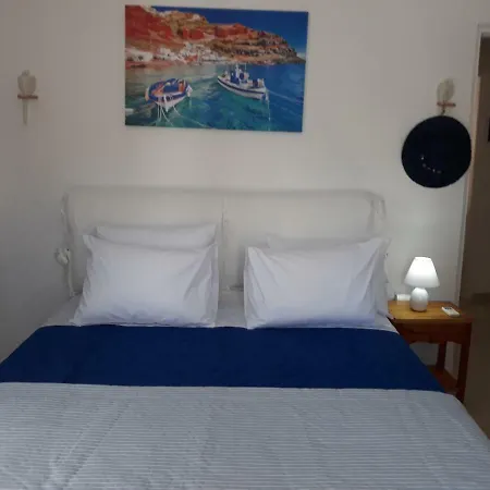 Pine House Santorini 150 Meters From Sea. 别墅