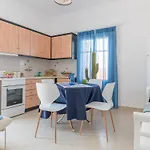 Pine House Santorini 150 Meters From Sea. Vila *