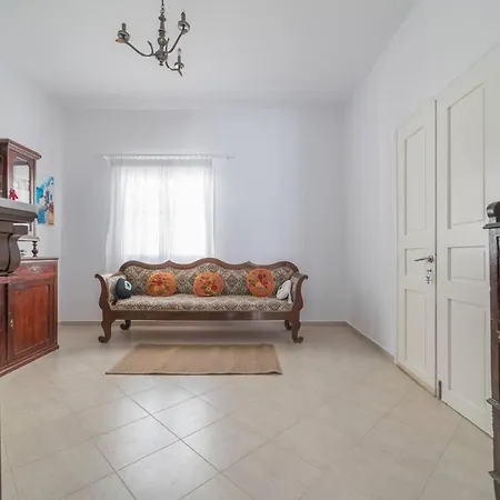 Villa Pine House Santorini 150 Meters From Sea.