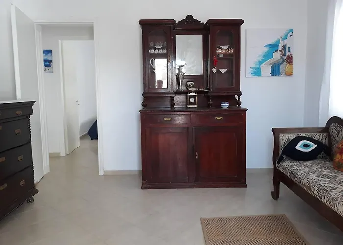 Villa Pine House Santorini 150 Meters From Sea. *