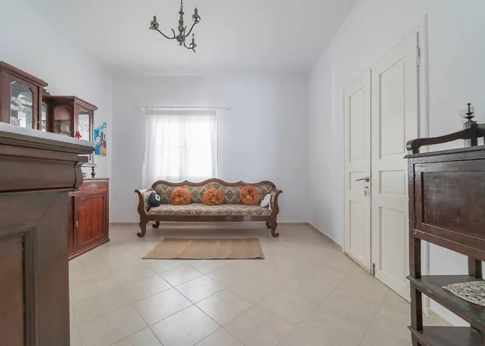 فيلة Pine House Santorini 150 Meters From Sea.