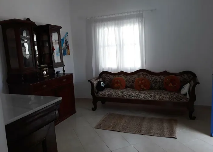 Pine House Santorini 150 Meters From Sea. فيلة