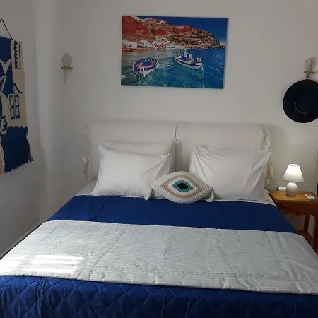 Pine House Santorini 150 Meters From Sea. Вилла